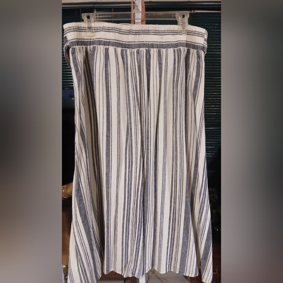 Preloved Striped Blue and White Women's Skirt - Picture 2 of 2